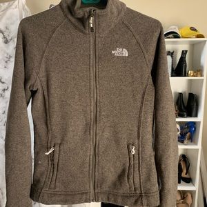 North face size small zip up